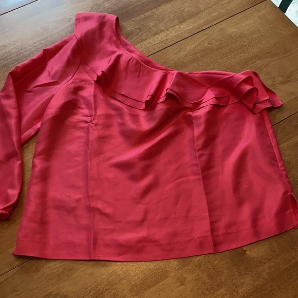 ⭐️HP⭐️ NWT J. Crew one-shoulder shantung silk top. - Picture 9 of 9